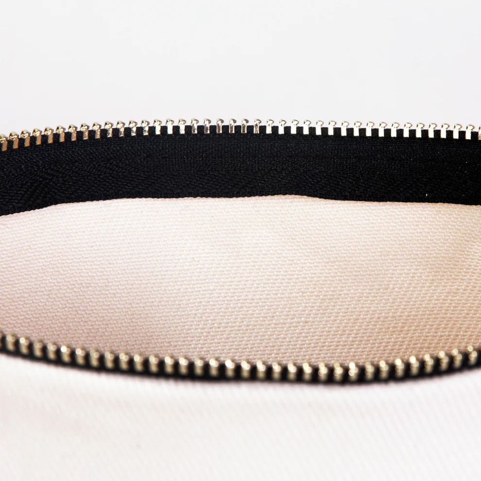 Beautiful Things Take Time Kozmetik Çantası – Minimal & İlham Veren Tasarım