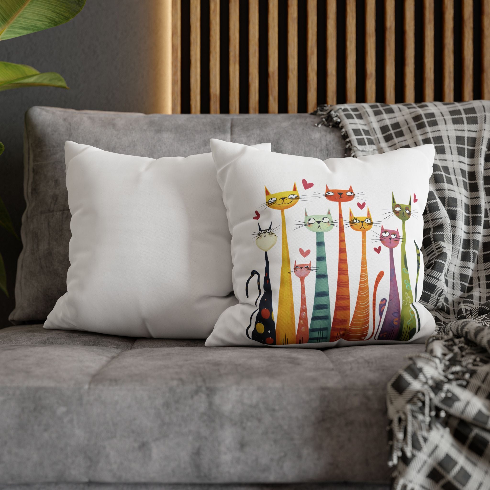Sevimli Kediler Desenli Gabardin Yastık Kılıfı – Bej