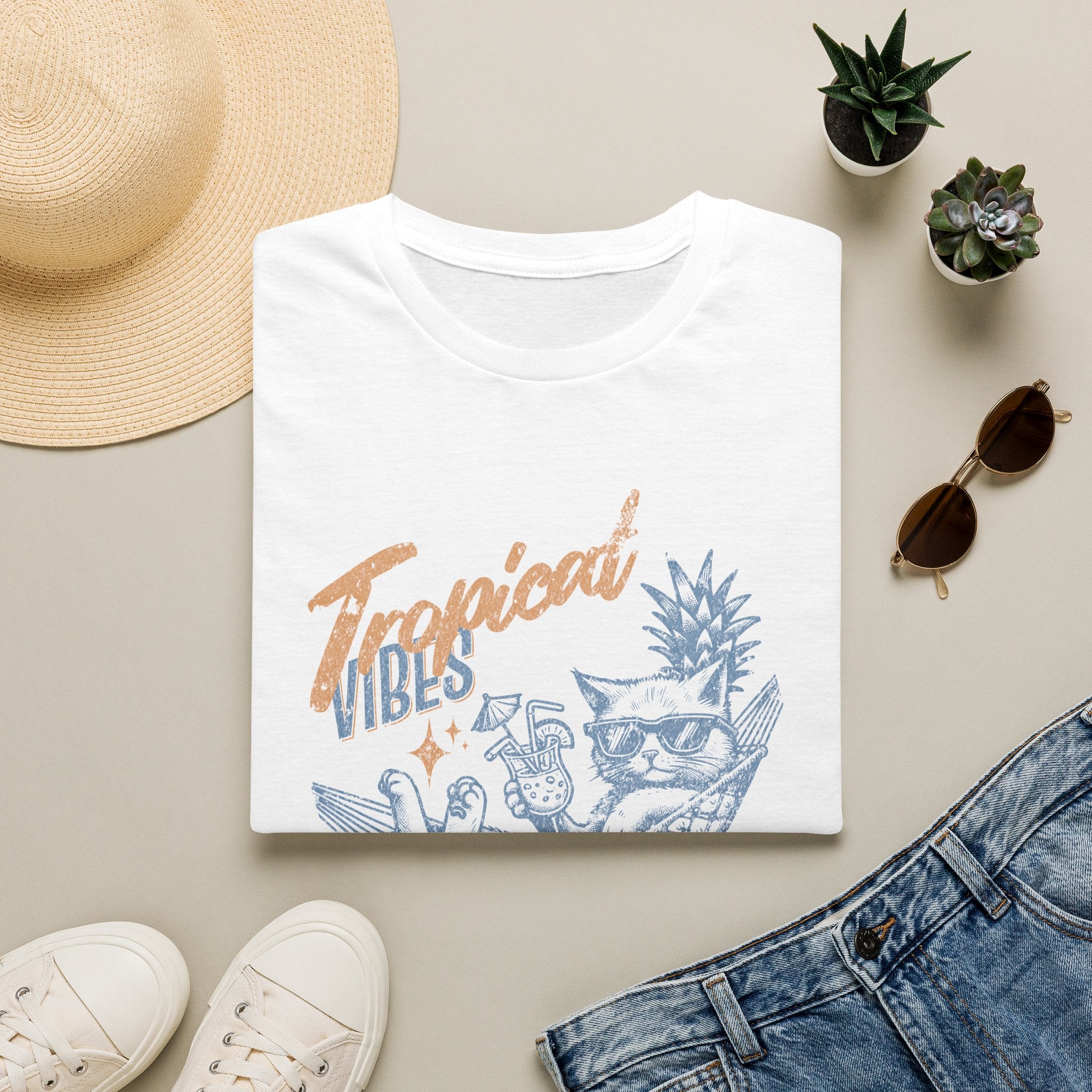 Tropicat Vibes Kadın Tişört – Yaz Temalı Kedi Baskılı Regular Fit Tişört