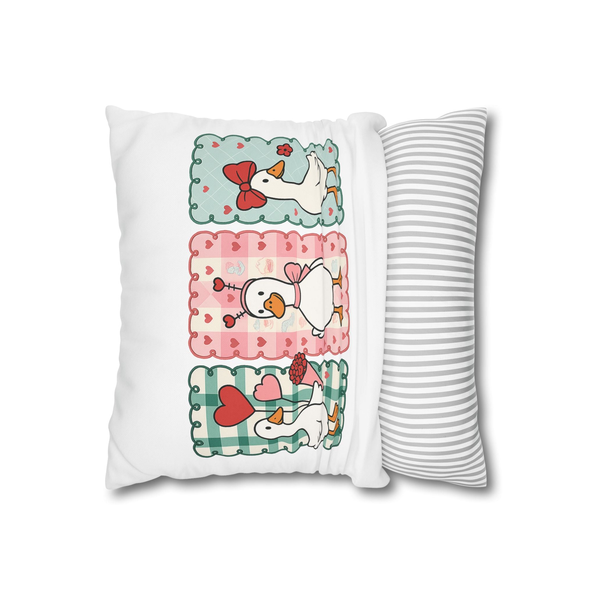 Sevimli Kazlar – Kalpli Desenli Kanvas Yastık Kılıfı