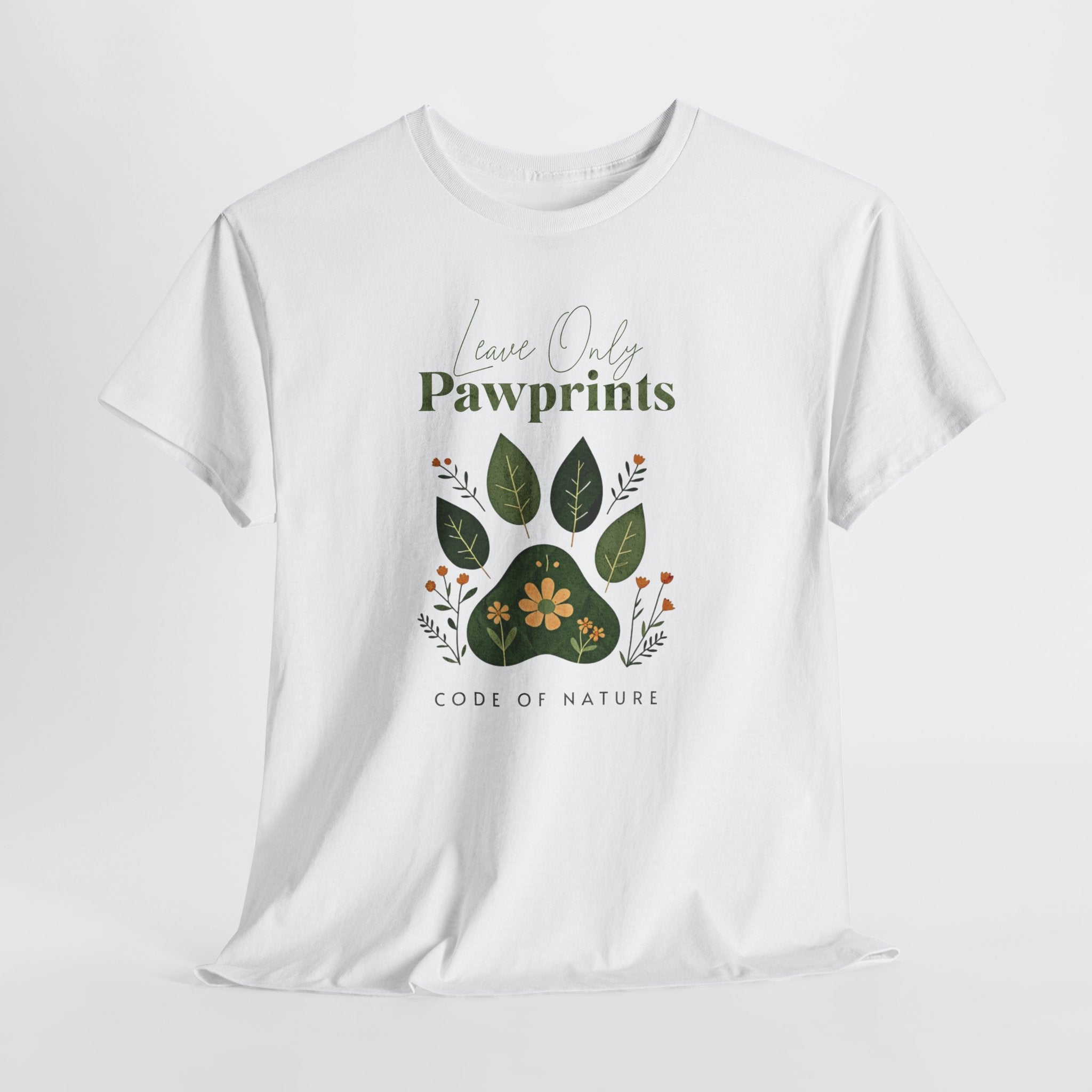 Leave Only Pawprints – Code of Nature Kadın Regular Fit Tişört