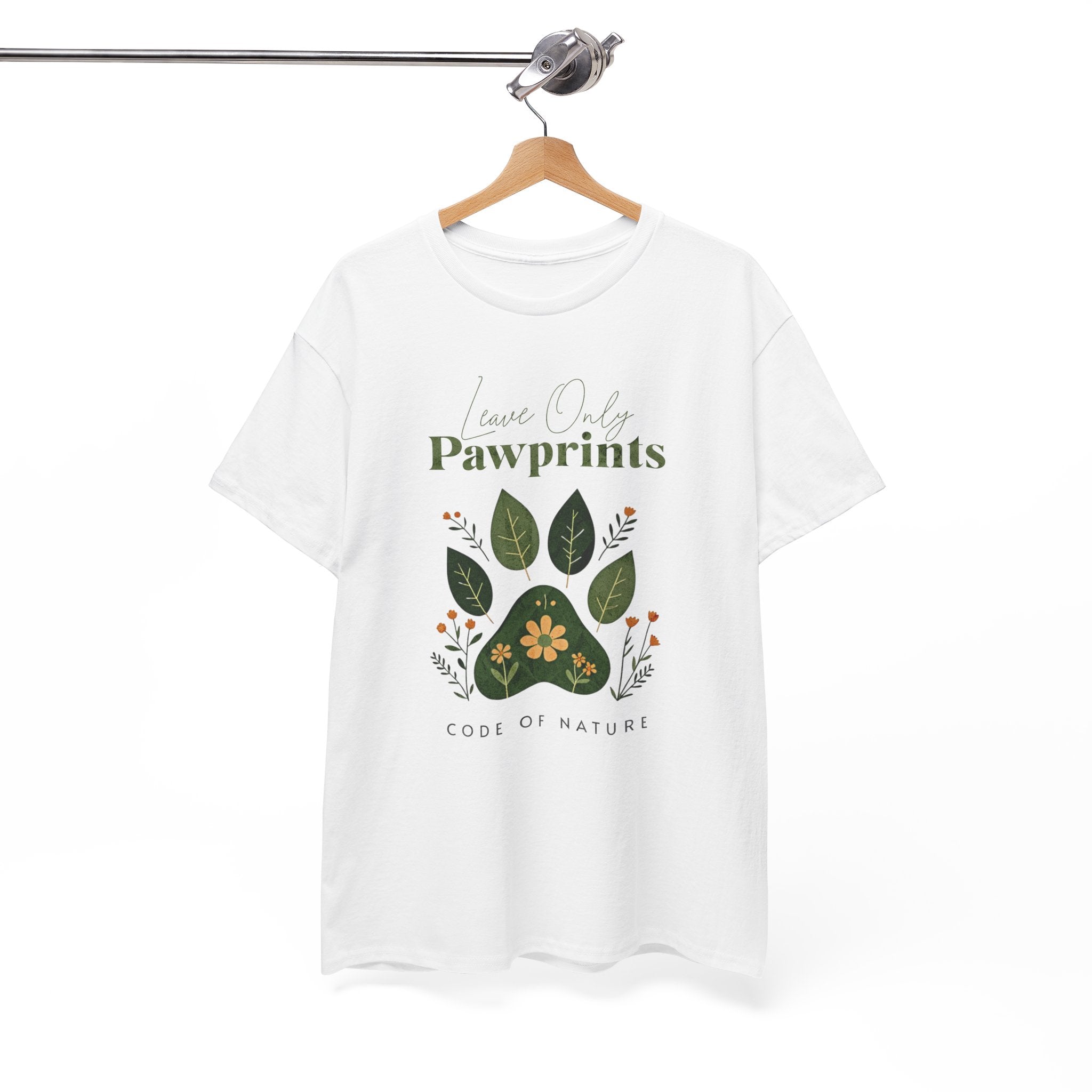 Leave Only Pawprints – Code of Nature Kadın Regular Fit Tişört
