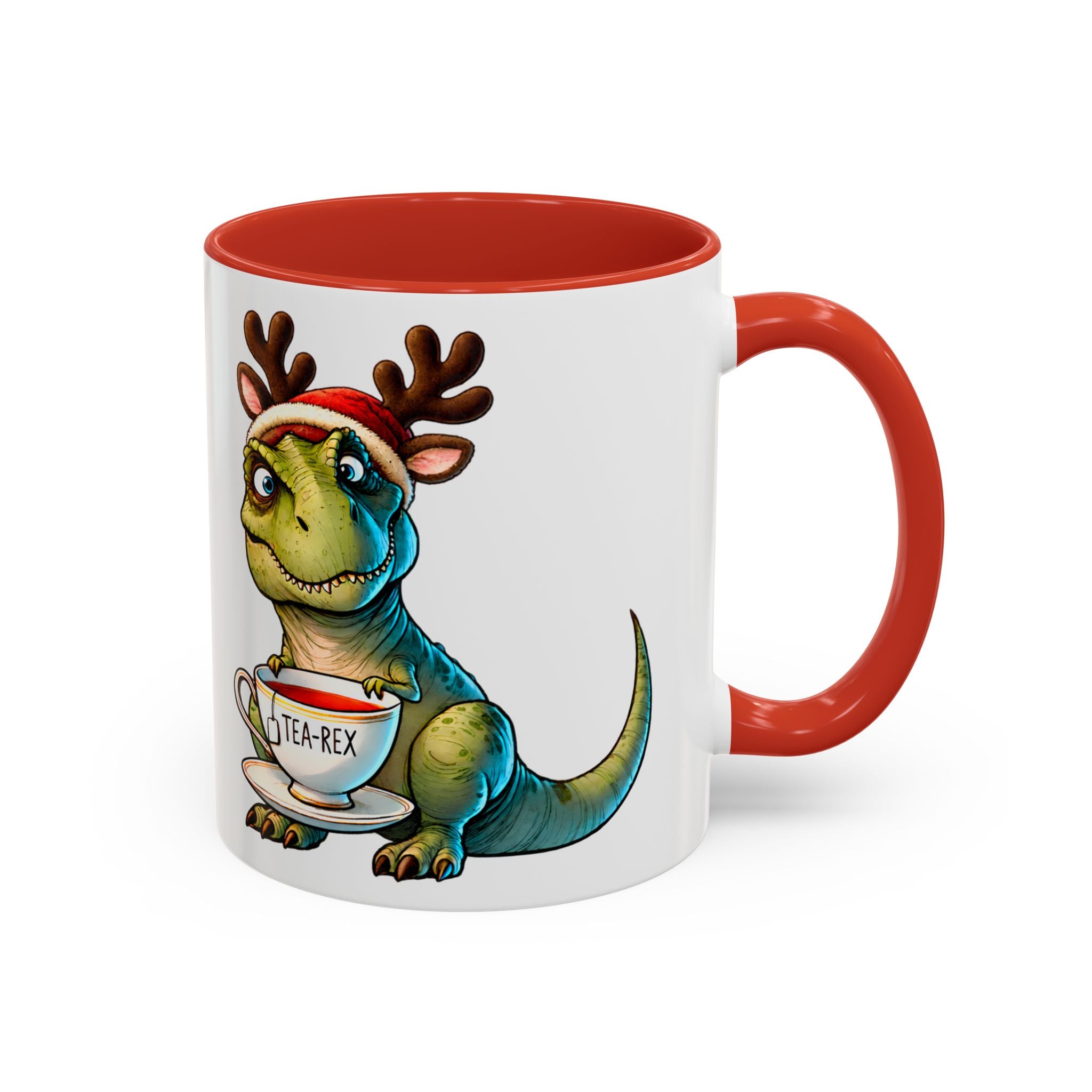 Kırmızı kulplu ve kırmızı iç yüzeyli beyaz porselen kupada, Noel şapkası ve ren geyiği boynuzları takan Tea-Rex dinozor tasarımı.